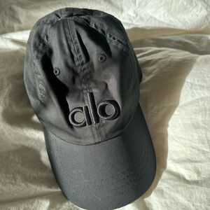 ALO Yoga Off Duty Black Cap